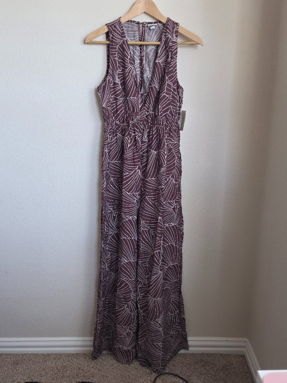 A New Day brown sleeveless wide leg jumpsuit with white leaf/shell pattern NWT S